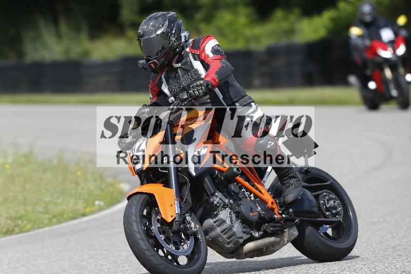 Archiv-2025/22 06.06.2025 DISCOVER the BIKE ADR/Bike 1 gruen/52